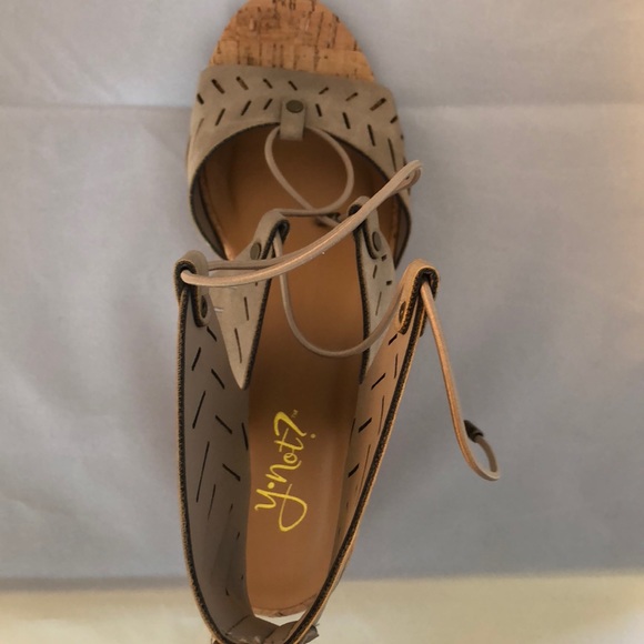 “y not” cork wedge sandals size 8.5 M NIP tan new boho festival - Picture 5 of 8